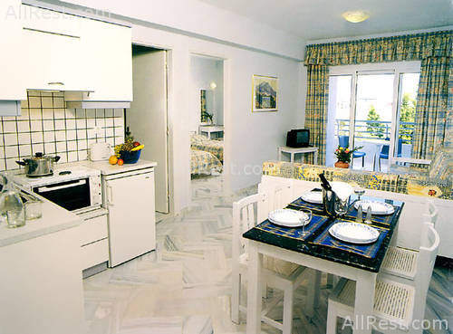 Alantha Apartments 5